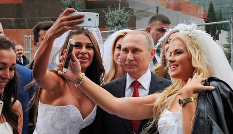 OTVORENO PISMO AMERICI Kada ćete shvatiti da Rusi OBOŽAVAJU Putina, a da im MI u tome pomažemo?