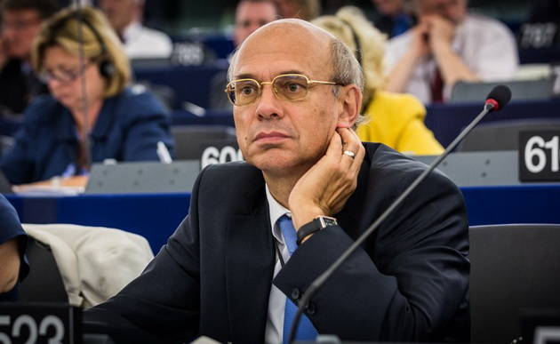 Francuz digao na noge EU: “Stvorili ste mafijašku državu Kosovo, i naneli zločine srpskom narodu”